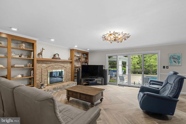20016 BELLE CHASE DR, Gaithersburg, MD 20882
