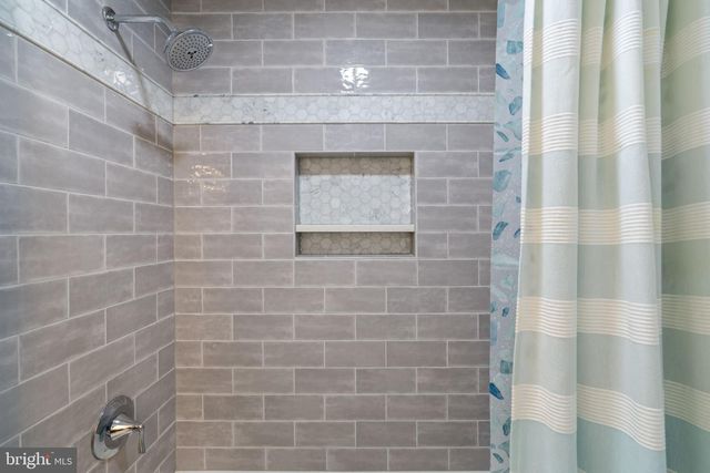 20016 BELLE CHASE DR, Gaithersburg, MD 20882