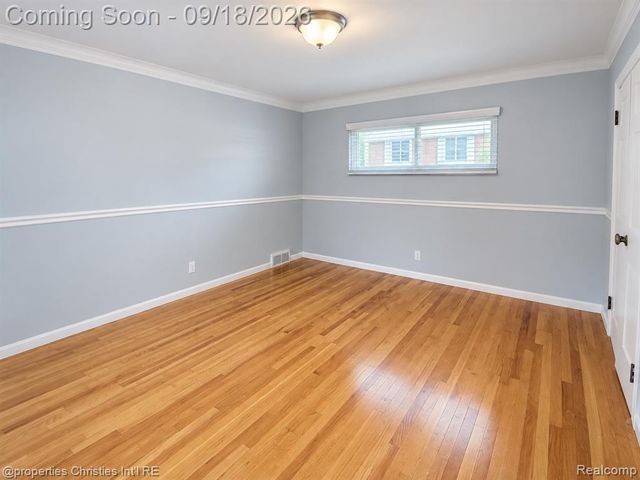 4121 Seminole Drive, Royal Oak, MI 48073