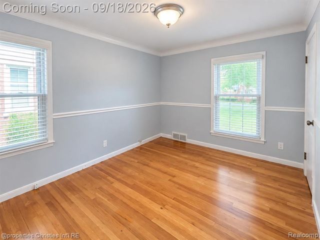 4121 Seminole Drive, Royal Oak, MI 48073