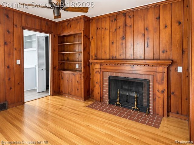 4121 Seminole Drive, Royal Oak, MI 48073