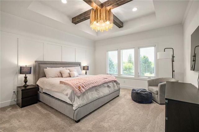 4209 NE Hideaway Drive, Lee's Summit, MO 64064