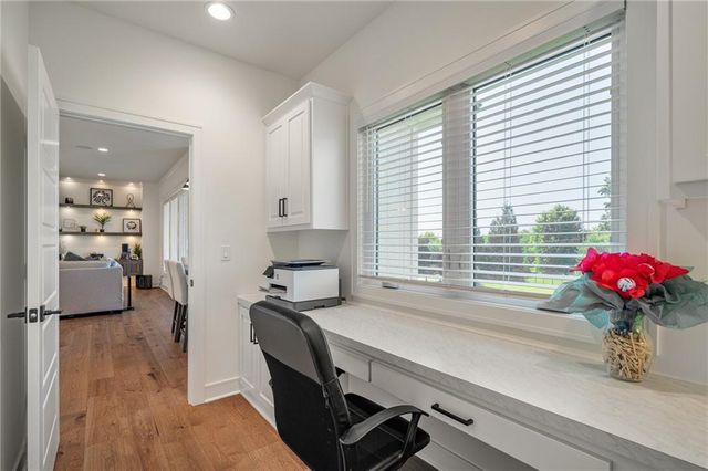 4209 NE Hideaway Drive, Lee's Summit, MO 64064