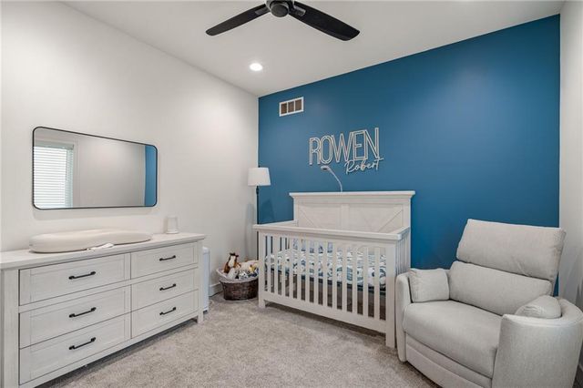 4209 NE Hideaway Drive, Lee's Summit, MO 64064