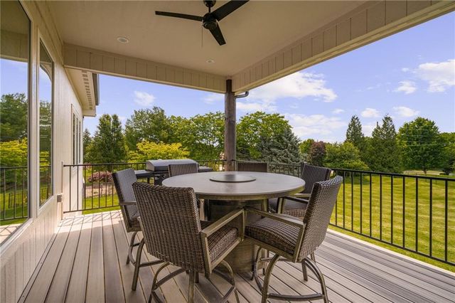 4209 NE Hideaway Drive, Lee's Summit, MO 64064
