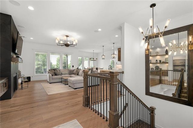4209 NE Hideaway Drive, Lee's Summit, MO 64064
