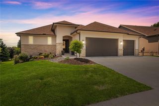 4209 NE Hideaway Drive, Lee's Summit, MO 64064