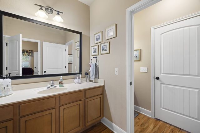 208 Ivy Lane, Kerrville, TX 78028