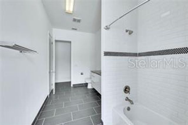 4524 RIVERWOOD AVENUE, Sarasota, FL 34231