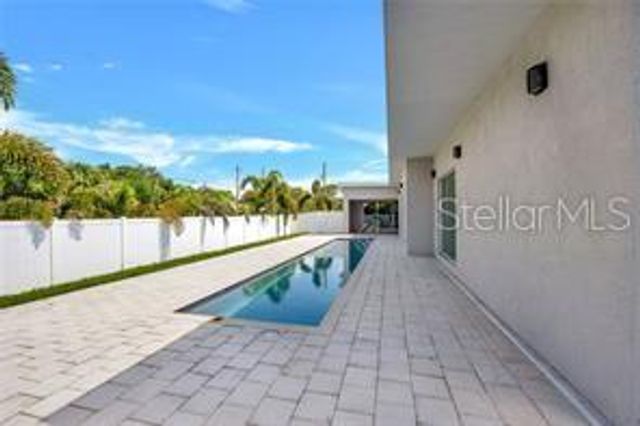 4524 RIVERWOOD AVENUE, Sarasota, FL 34231