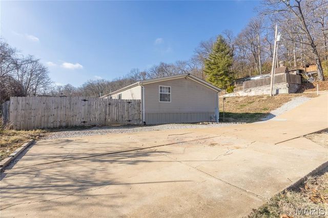 3166 Quiet Forest Drive, Imperial, MO 63052