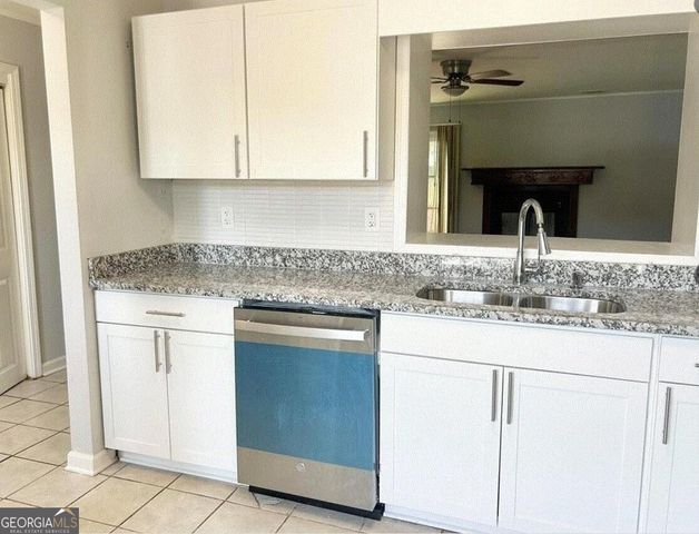 1021 Thornwoode Lane, Stone Mountain, GA 30083