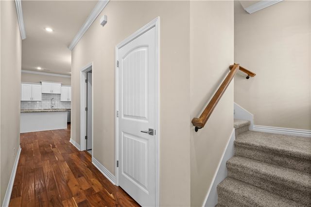 1737 W Broadway Place, Rogers, AR 72758
