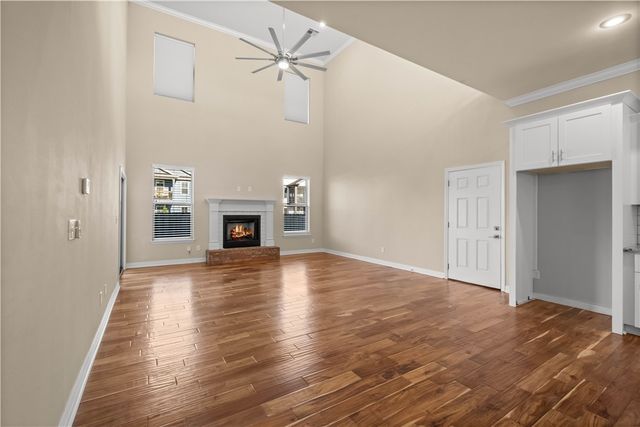 1737 W Broadway Place, Rogers, AR 72758