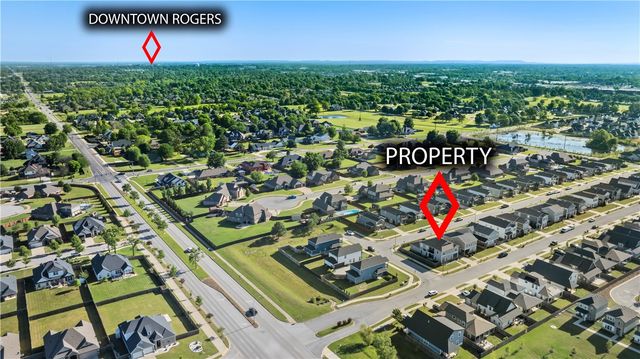 1737 W Broadway Place, Rogers, AR 72758