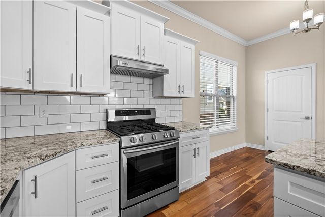 1737 W Broadway Place, Rogers, AR 72758