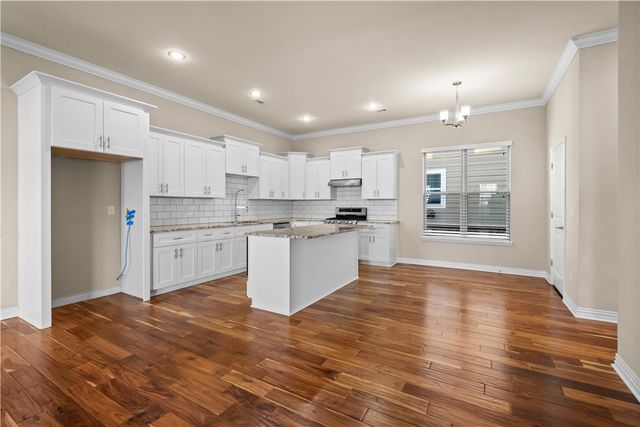 1737 W Broadway Place, Rogers, AR 72758