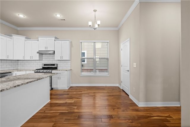 1737 W Broadway Place, Rogers, AR 72758