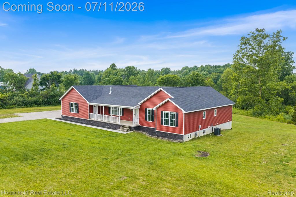 4730 River Hill Drive, China Township, MI 48054