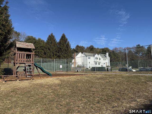40 Eastbrook Heights C, Mansfield, CT 06250