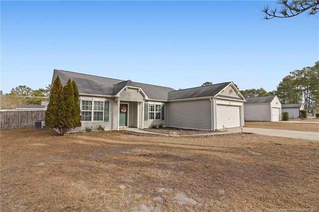 46 Old English Lane, Spring Lake, NC 28390