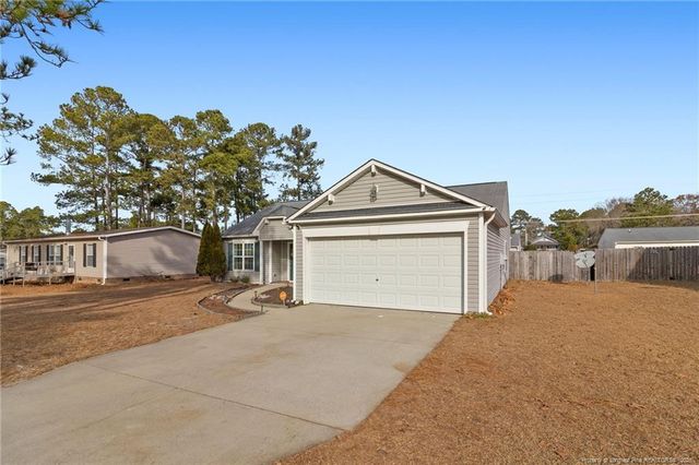 46 Old English Lane, Spring Lake, NC 28390
