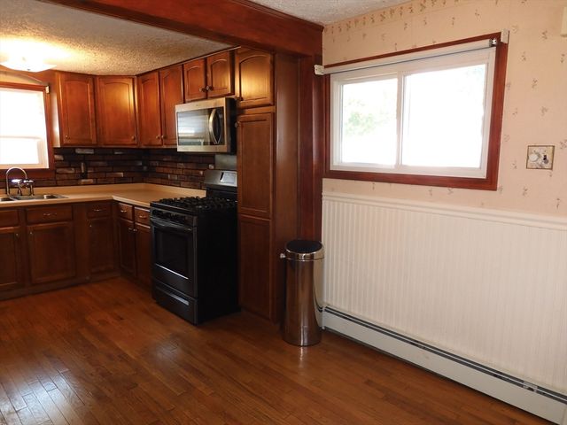 146 Bridle Rd, Billerica, MA 01821
