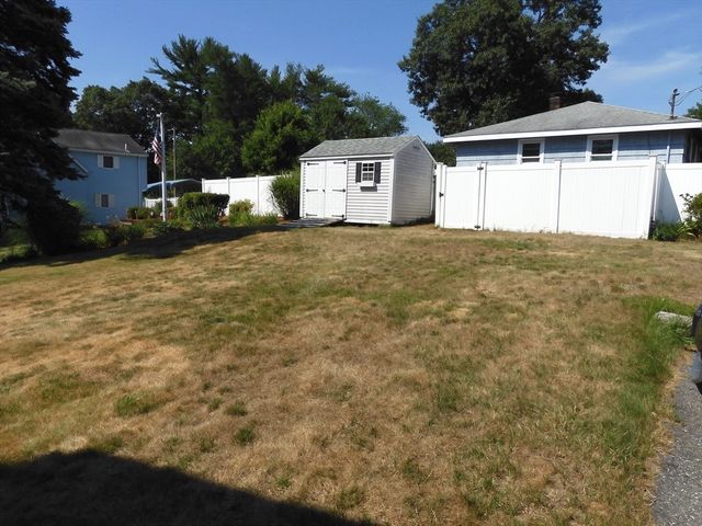146 Bridle Rd, Billerica, MA 01821