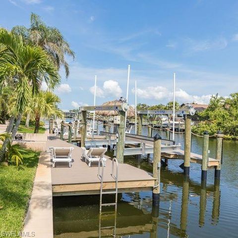 2317 SW 43rd LN, Cape Coral, FL 33914