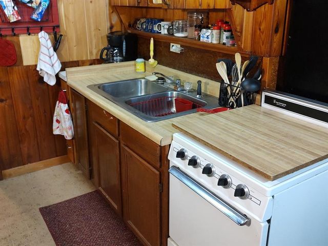 14306 W Pine Street, Hayward, WI 54843