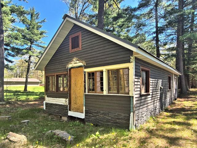 14306 W Pine Street, Hayward, WI 54843