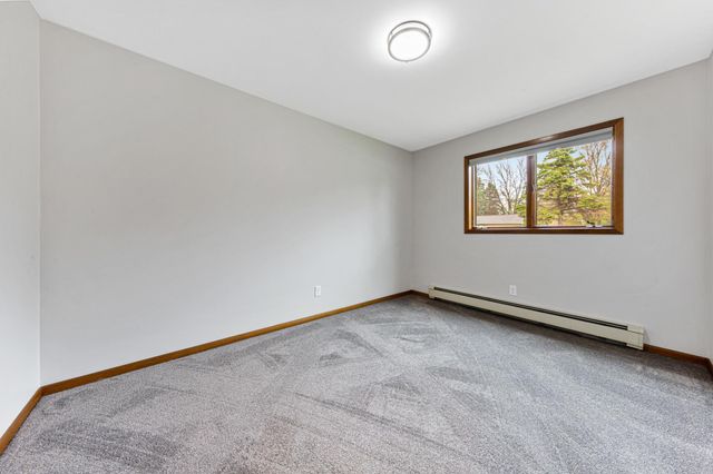 3 Saint Marks Bay, Faribault, MN 55021