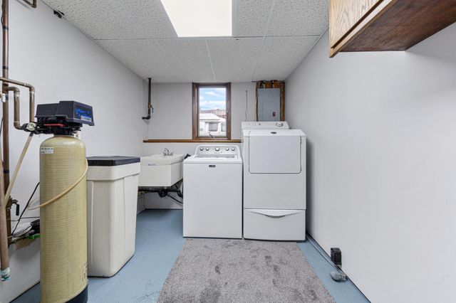 3 Saint Marks Bay, Faribault, MN 55021