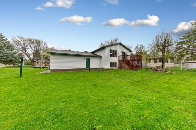 3 Saint Marks Bay, Faribault, MN 55021