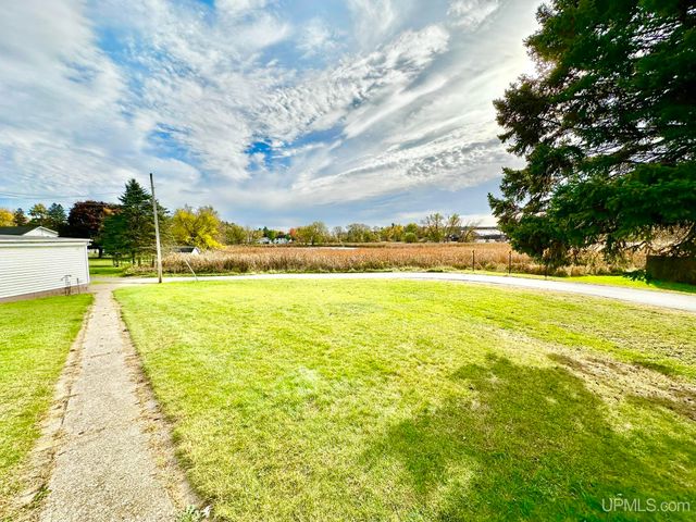 621 W C Street, Iron Mountain, MI 49801