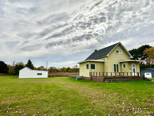 621 W C Street, Iron Mountain, MI 49801