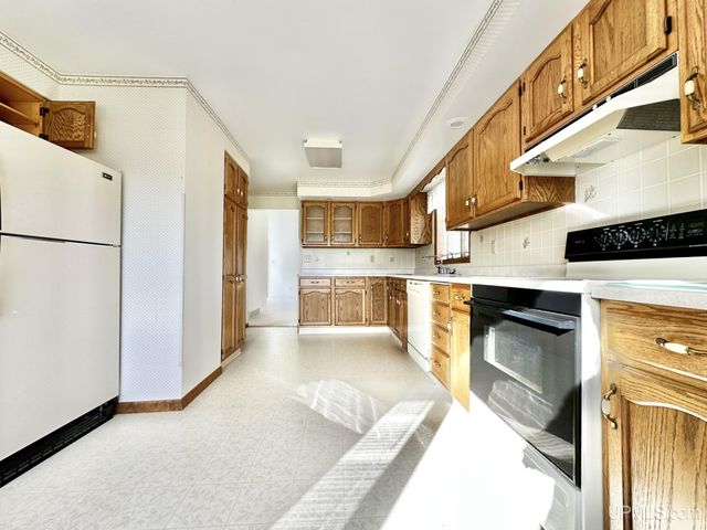 621 W C Street, Iron Mountain, MI 49801