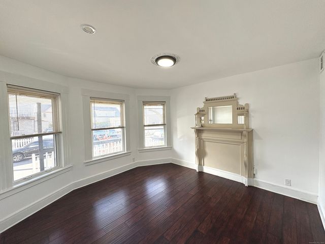 25 Deforest Avenue, Bridgeport, CT 06607