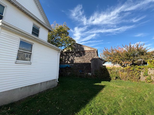 25 Deforest Avenue, Bridgeport, CT 06607