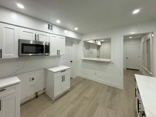 25 Deforest Avenue, Bridgeport, CT 06607