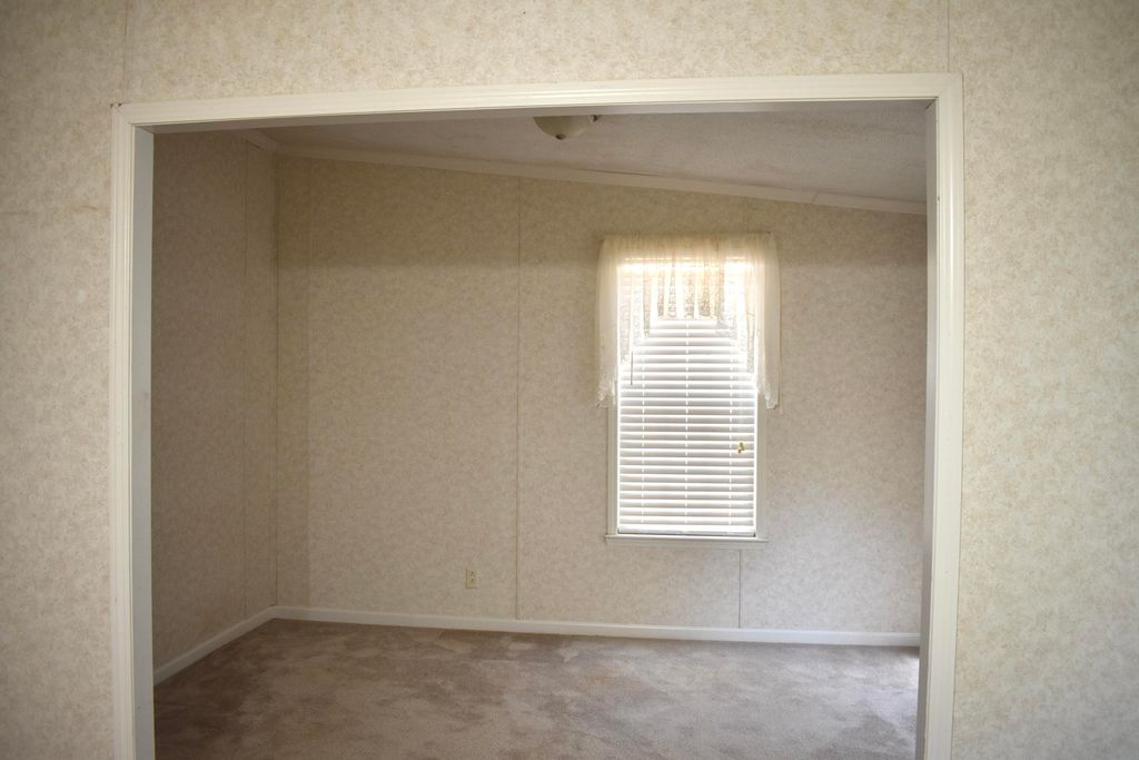 Image 19 of property listing at 1135 Birch Drive, Summerton, SC 29148