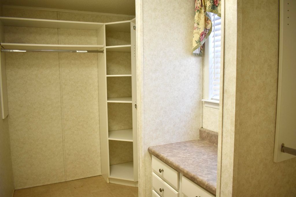 Image 21 of property listing at 1135 Birch Drive, Summerton, SC 29148