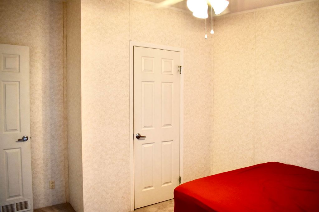 Image 31 of property listing at 1135 Birch Drive, Summerton, SC 29148