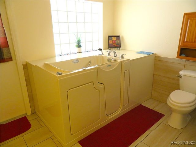 3002 S Rose Avenue, Inverness, FL 34450