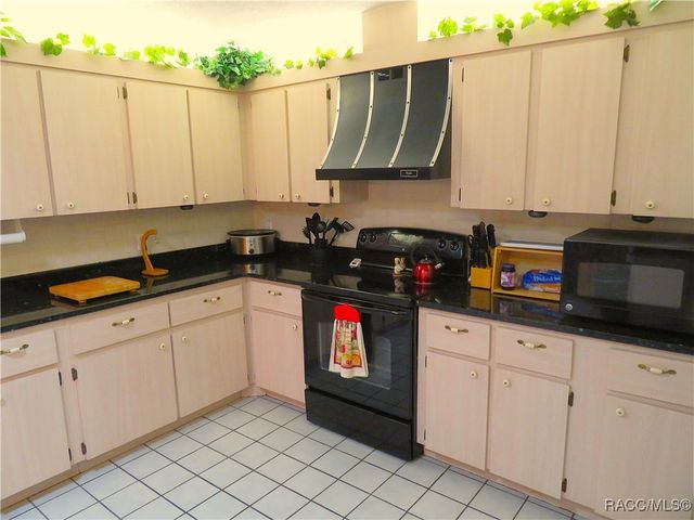 3002 S Rose Avenue, Inverness, FL 34450