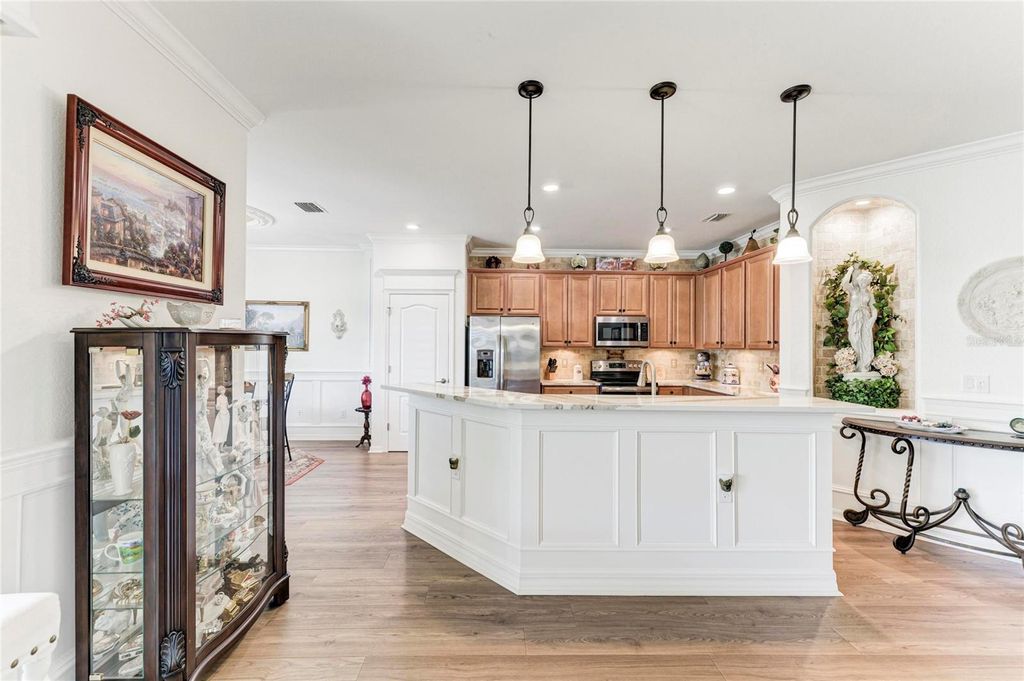 Image 20 of property listing at 20455 GRANLAGO DRIVE, Venice, FL 34293