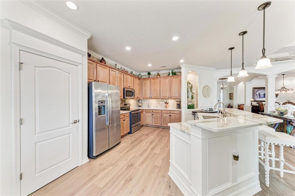 Image 27 of property listing at 20455 GRANLAGO DRIVE, Venice, FL 34293
