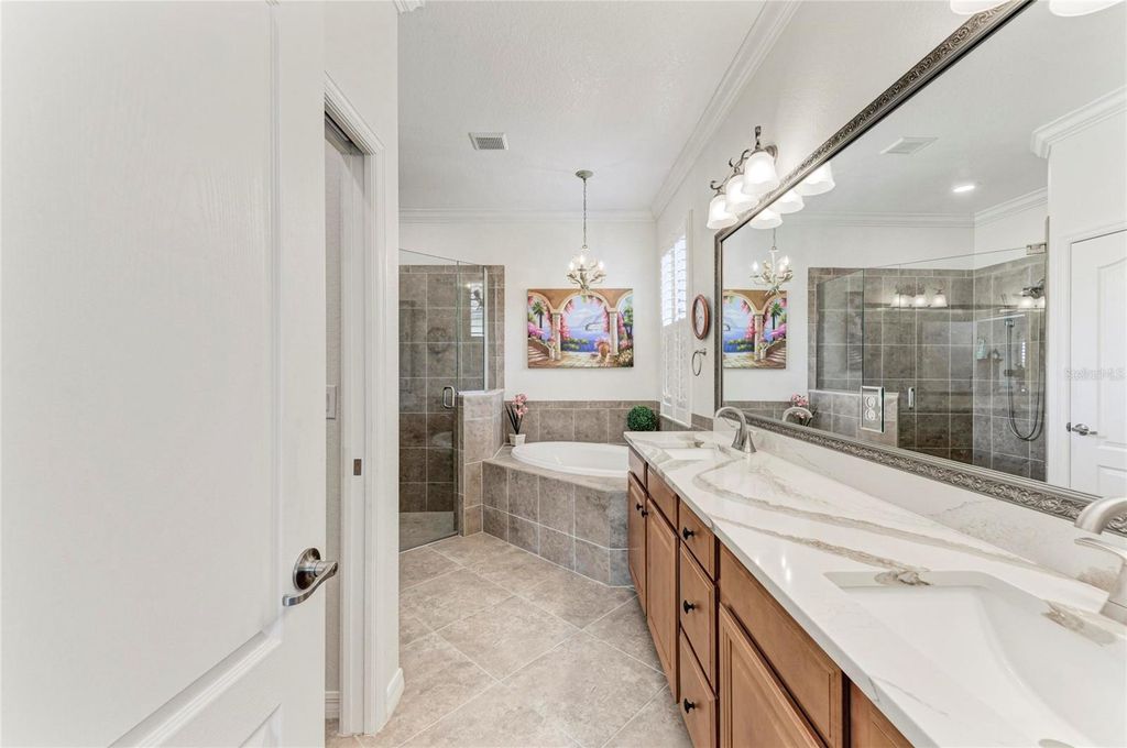 Image 36 of property listing at 20455 GRANLAGO DRIVE, Venice, FL 34293