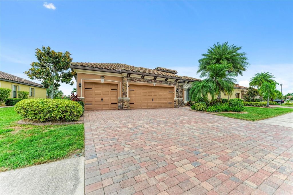 Image 66 of property listing at 20455 GRANLAGO DRIVE, Venice, FL 34293