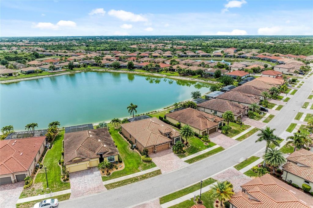 Image 69 of property listing at 20455 GRANLAGO DRIVE, Venice, FL 34293